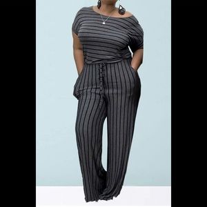 Short sleeved gray striped lounge jumpsuit with pockets